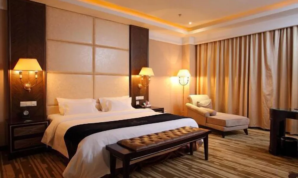 Qingdao Danube International Hotel, фото 2