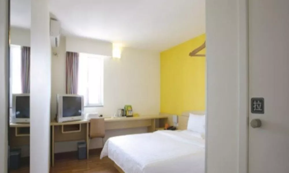 7 Days Inn, фото 4