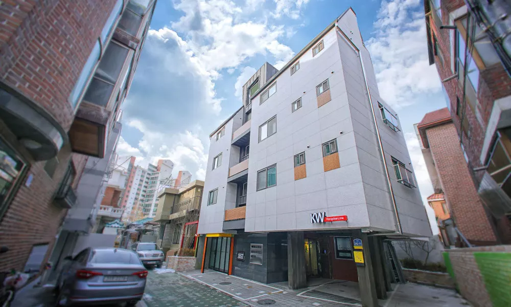 KW Hongdae Line Hostel