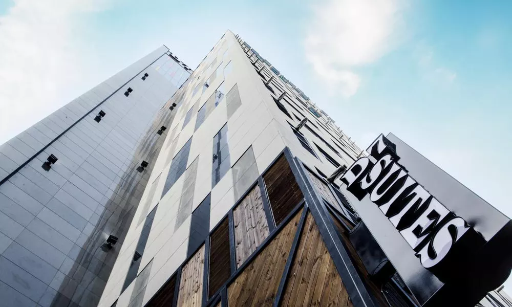 D7 Suites