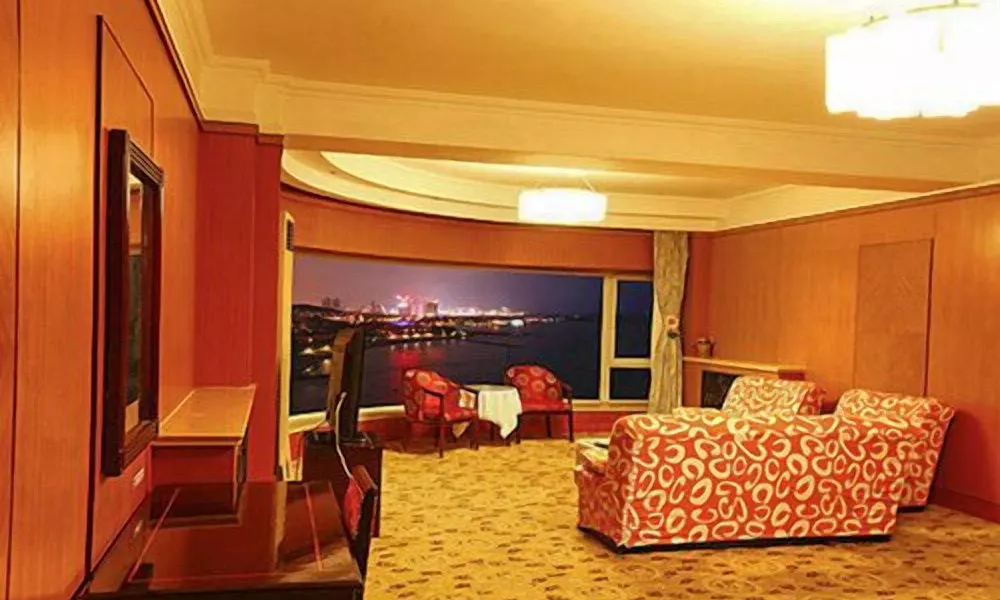 Qingdao Donghai Hotel, фото 5