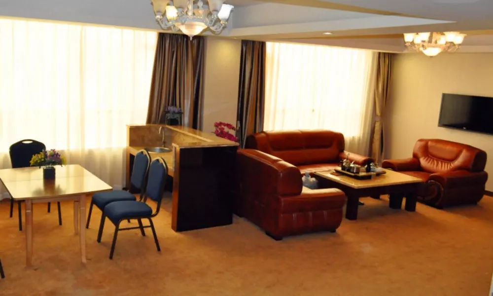 GreenTree Inn Guangzhou Baiyun Avenue Yongping Hotel, фото 2