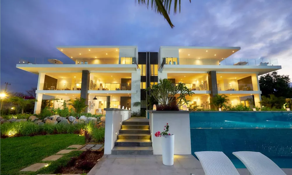 Myra Seafront Suites with Lov