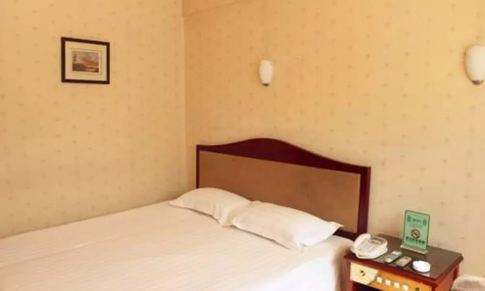 Rongbao Hotel