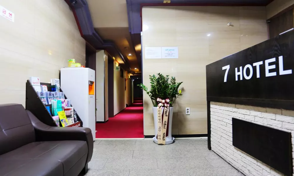 Myeongdong 7 Hotel
