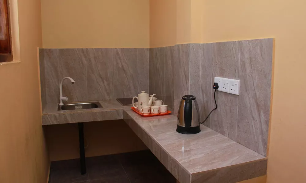 Anura Guest Inn, фото 3