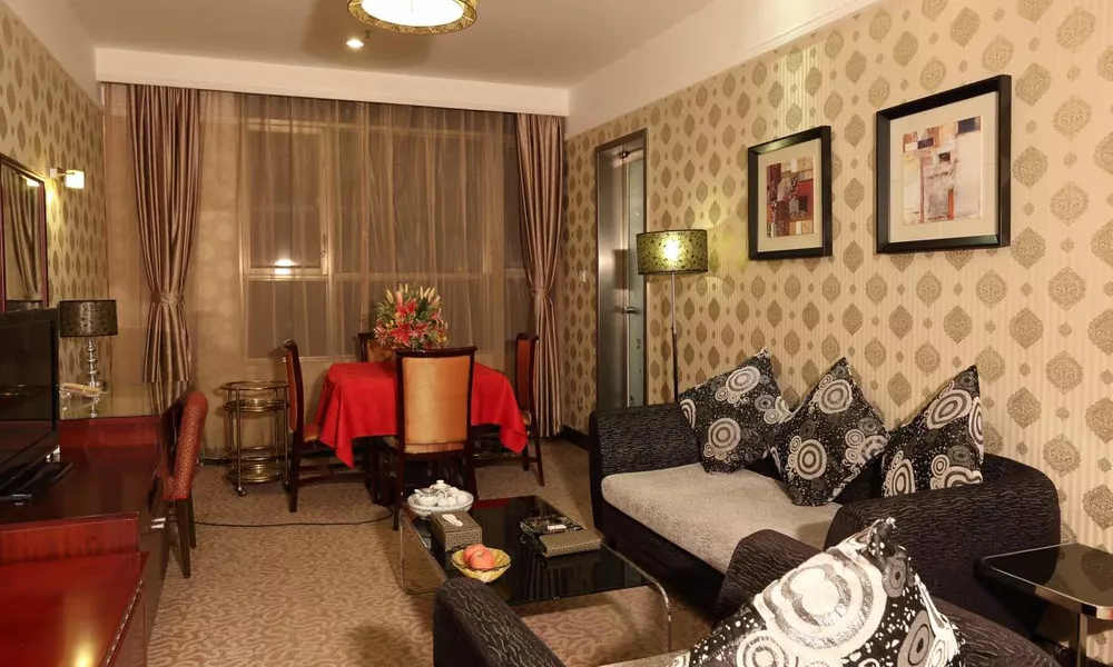 Yulong Hotel