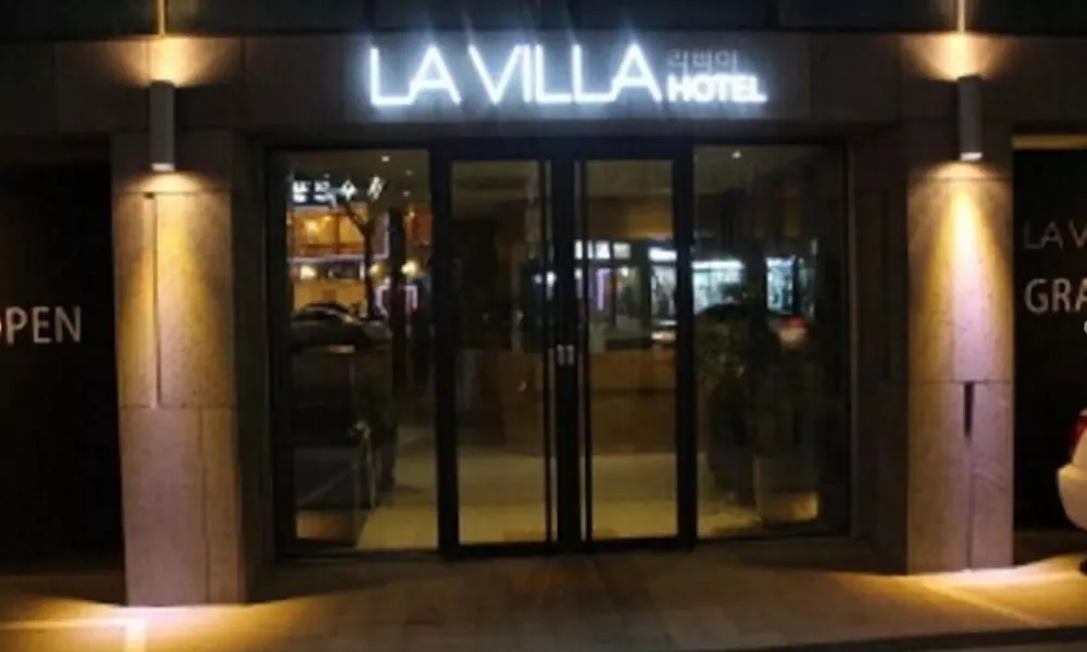 La Villa Hotel