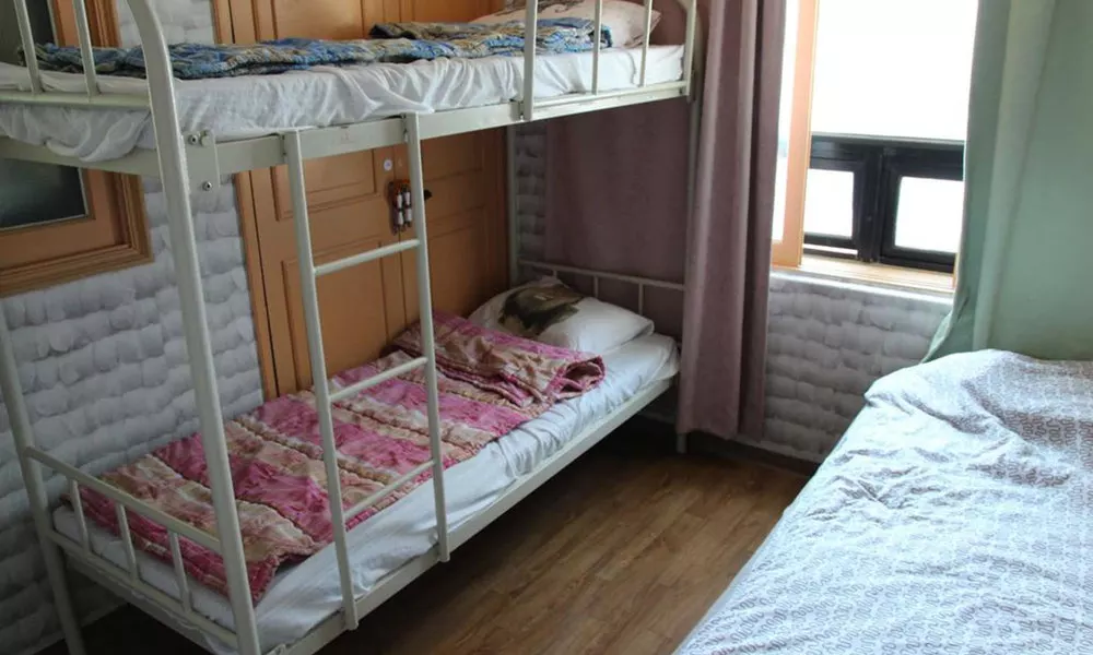 Dustin Guesthouse - Hostel, фото 4