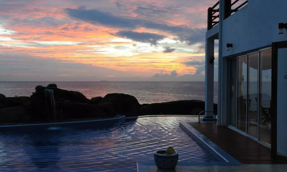 Land's End Villa