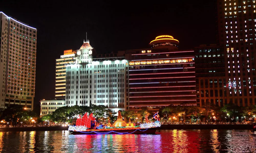 Aiqun Hotel Guangzhou - Free shuttle between hotel and Exhibition Center during Canton Fair
