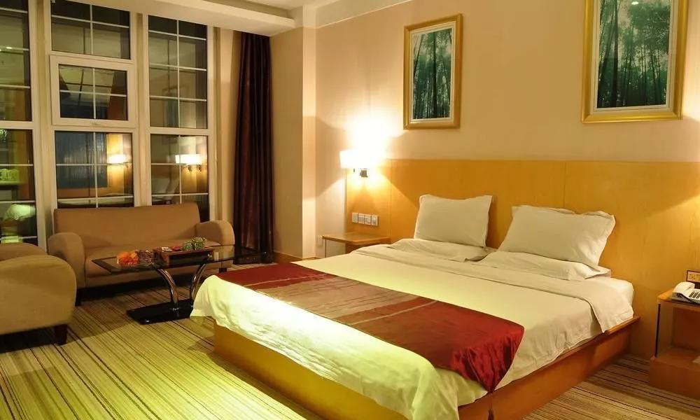 Zhongjin Holiday Hotel, фото 4