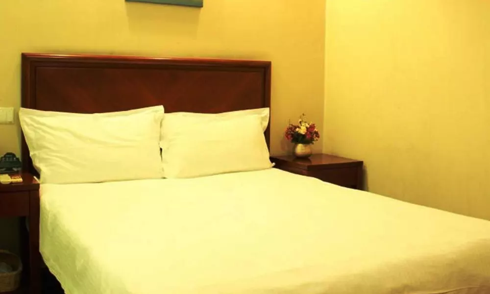 GreenTree Alliance West JinShaJiang Road Hotel