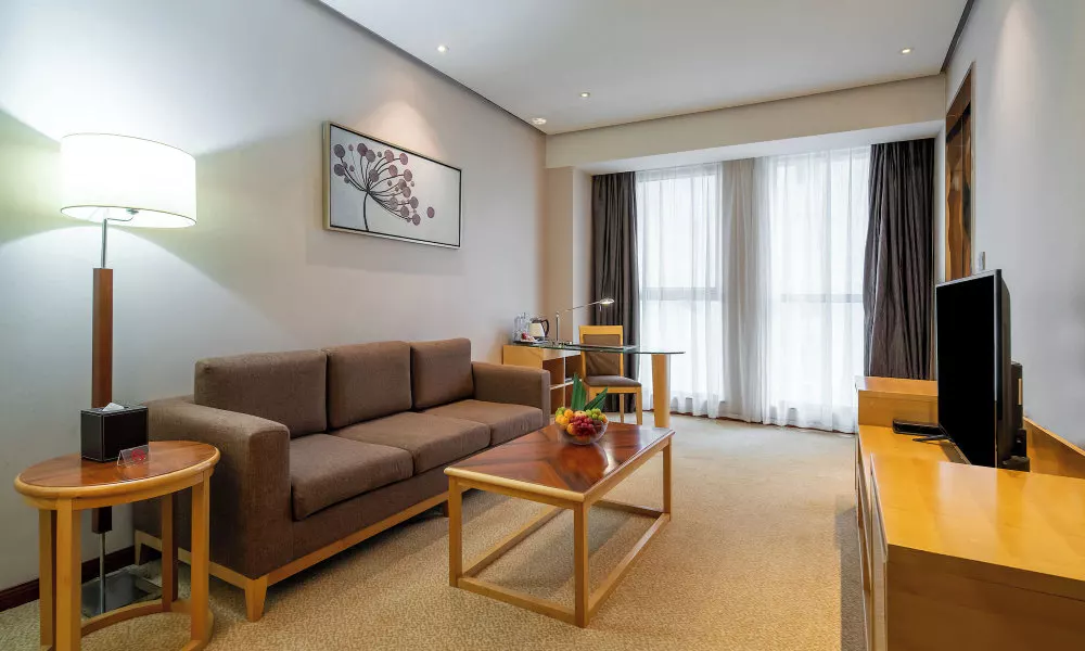 Regal Jinfeng Hotel, фото 4