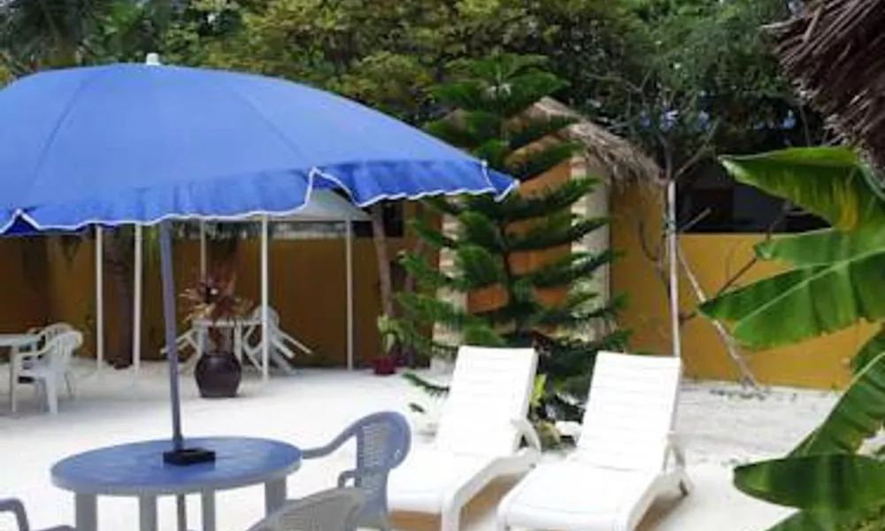 Atoll Beach Inn, фото 2