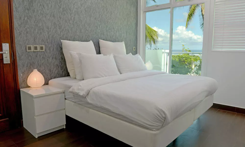 Airport Beach Hotel, фото 2