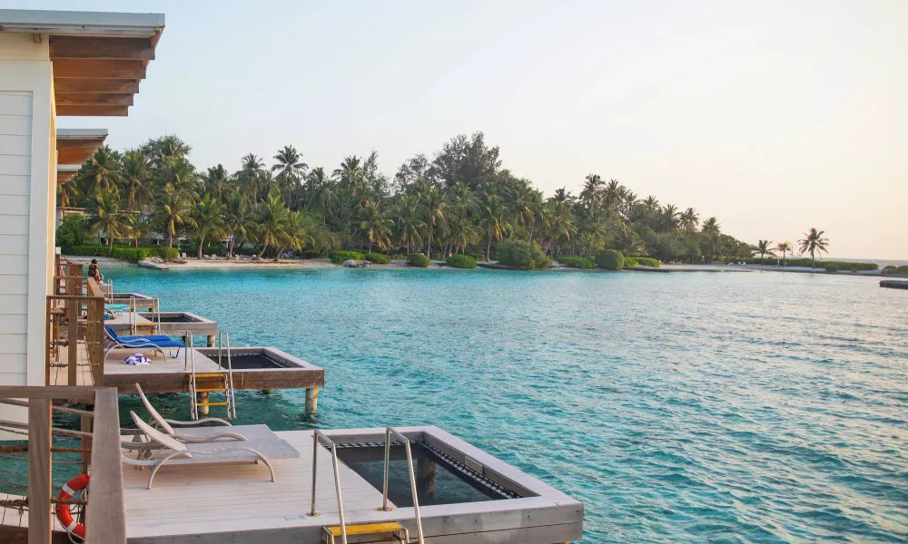 Holiday Inn Resort Kandooma Maldives - Kids Stay & Eat Free and DIVE FREE for Certified Divers for a, фото 2