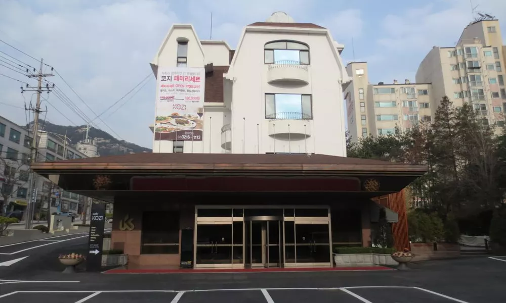 Donghwa Kim's Hotel