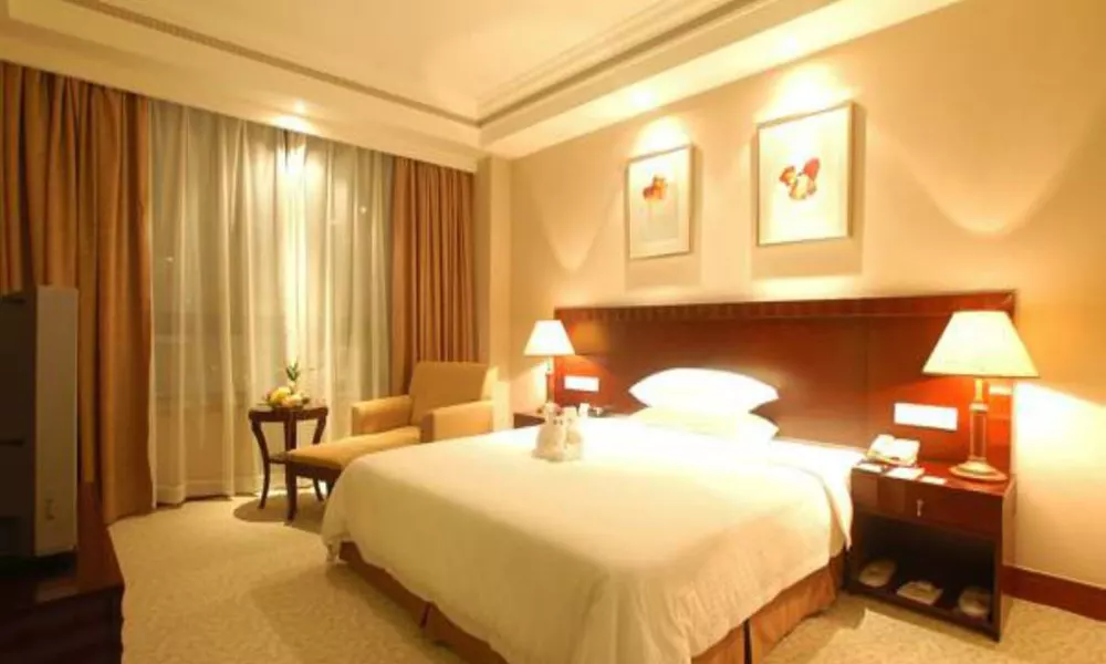 Bao Hong Jinjiang Hotel Sanya (Main Building)
