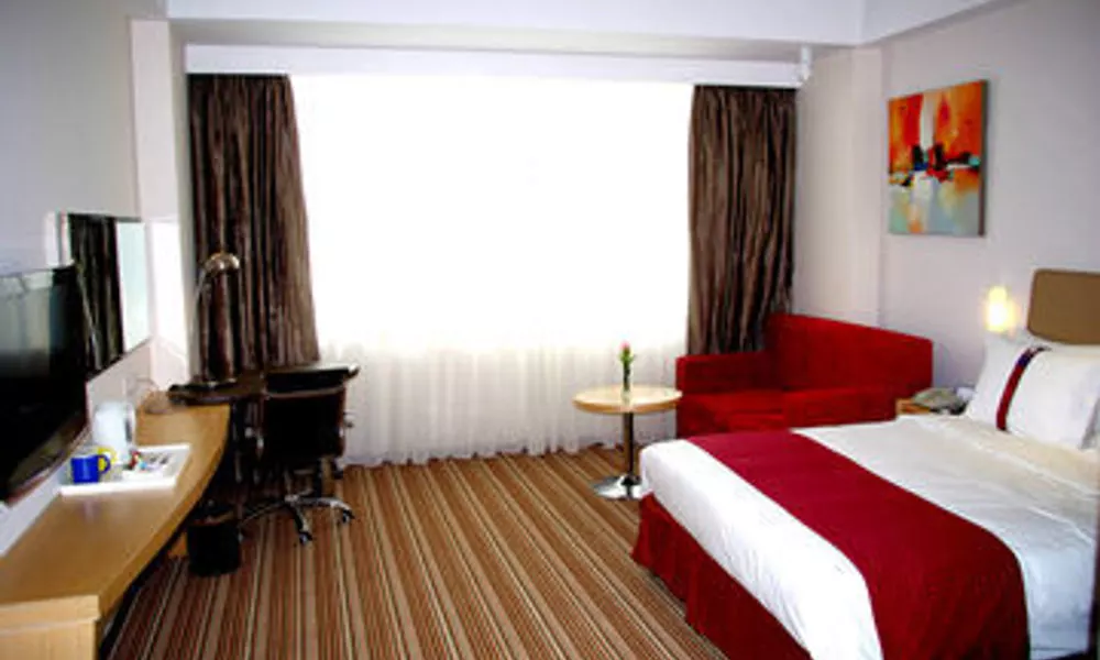 Holiday Inn Express Shanghai Sanlin, фото 2