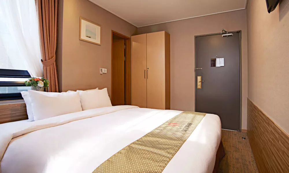 Hotel Skypark Myeongdong 1, фото 3