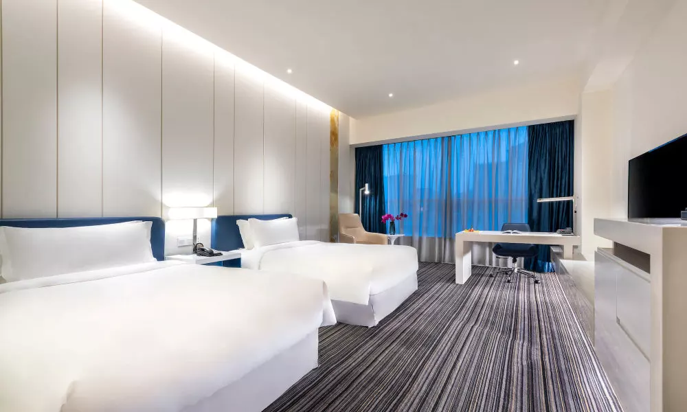 Grand Mercure Shanghai Century Park - Free shuttle bus to SNIEC, фото 2