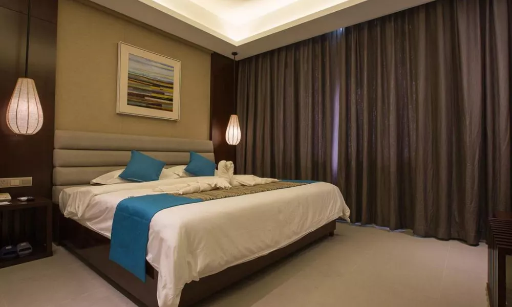 LongXing Seaview Hotel, фото 2