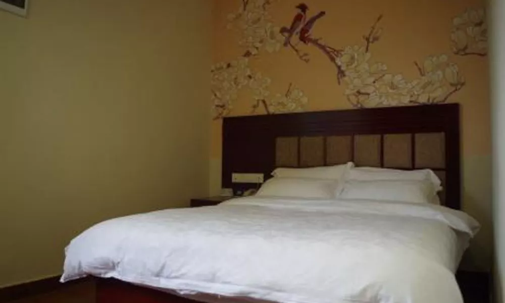 Juncheng Business Hotel