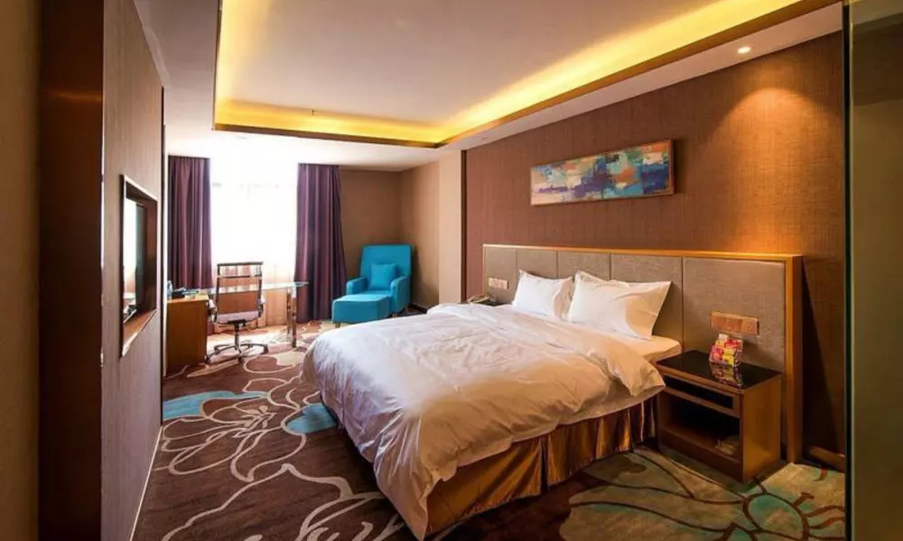 CNHOL Radient Hotel (Shenzhen Qianhai Branch), фото 2