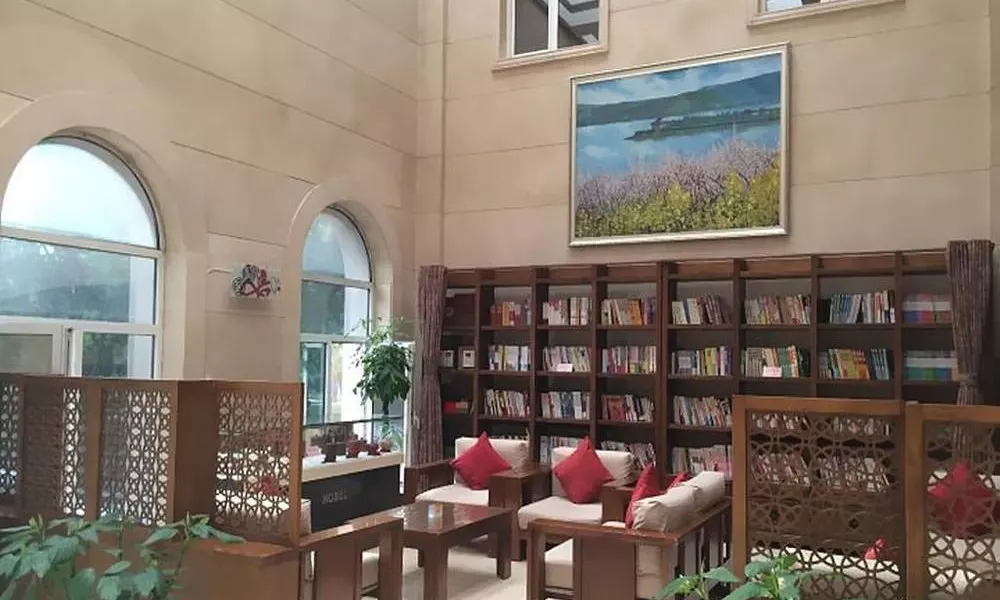 Phoenix Palace Hotel