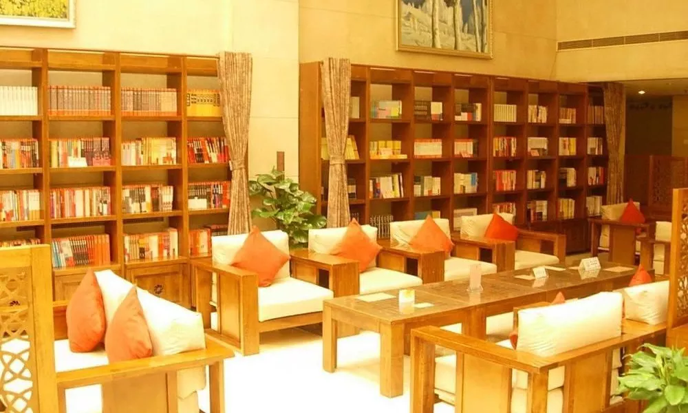 Phoenix Palace Hotel, фото 4