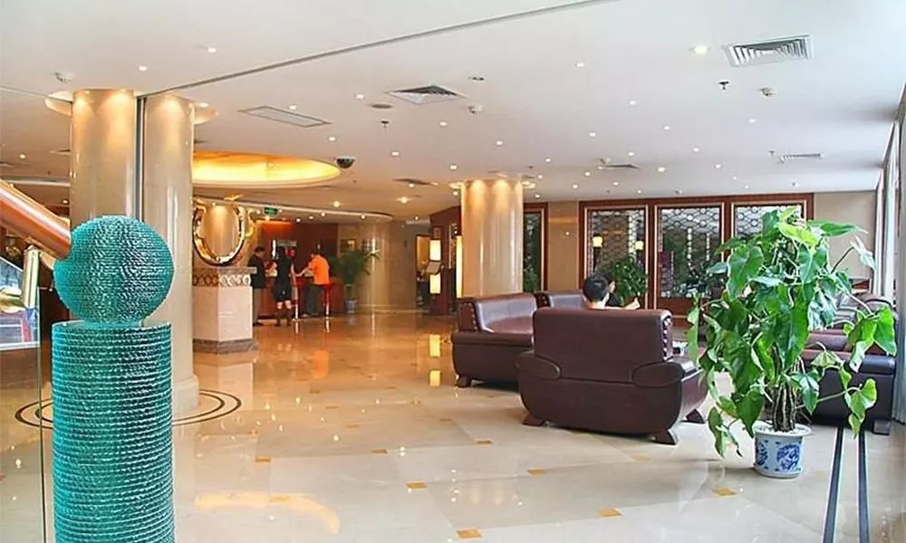 Chongqing South Garden Hotel, фото 4