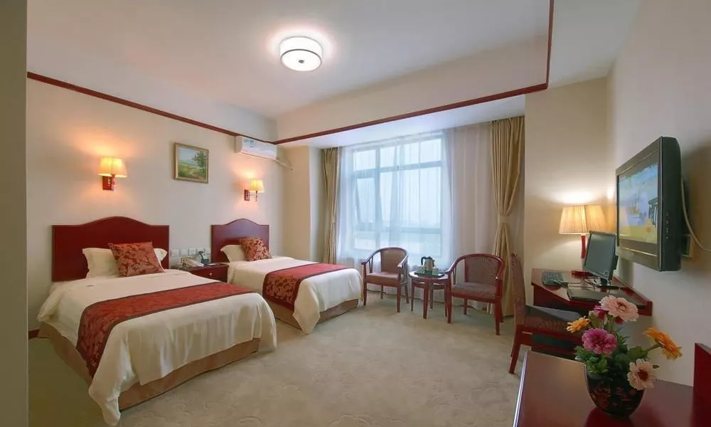 Zhongdian Huajing Business Hotel