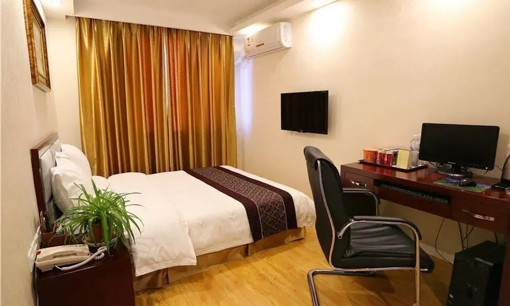 Qingdao Lucky and Better Hotel