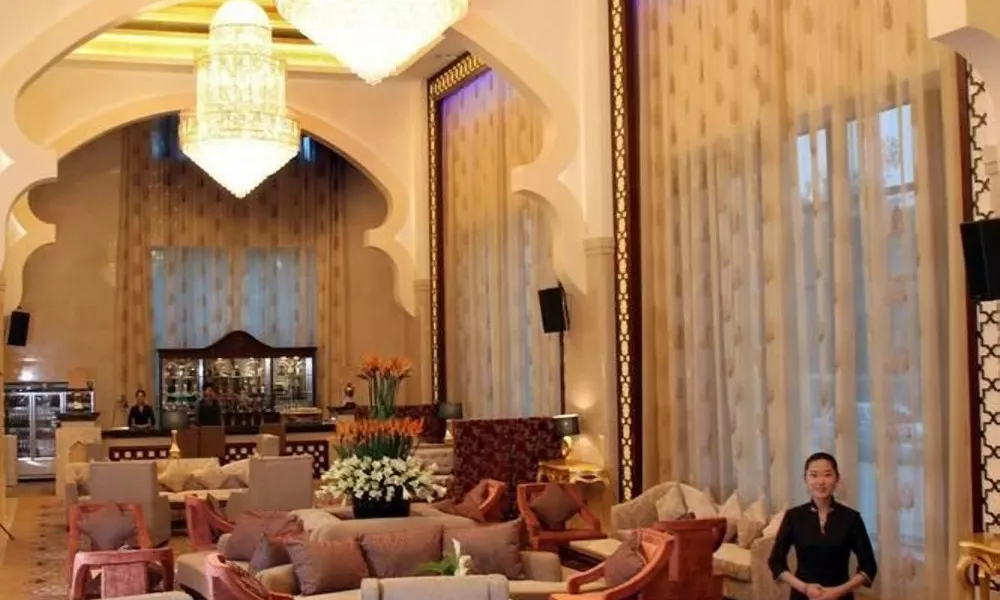 Beijing Xinjiang Hotel, фото 2