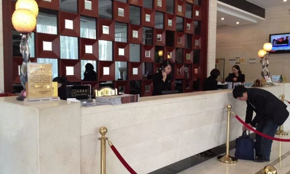 Yinfeng International Apartment Hotel, фото 2