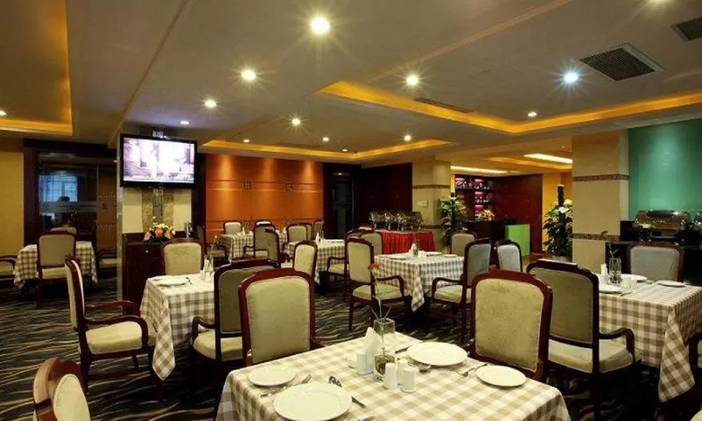 JIAYUE HOTEL DONGHUA, фото 4