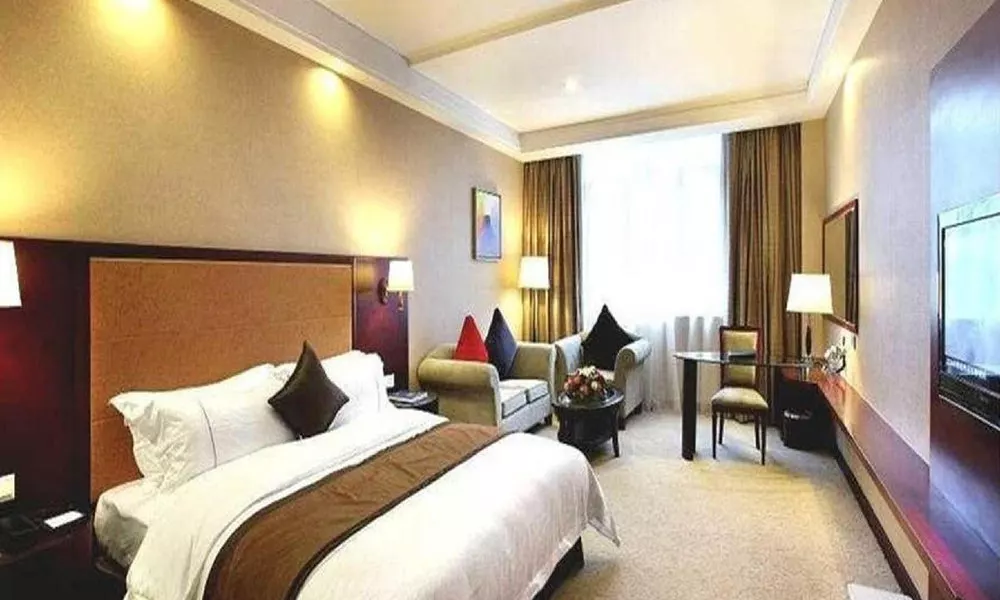 JIAYUE HOTEL DONGHUA, фото 2