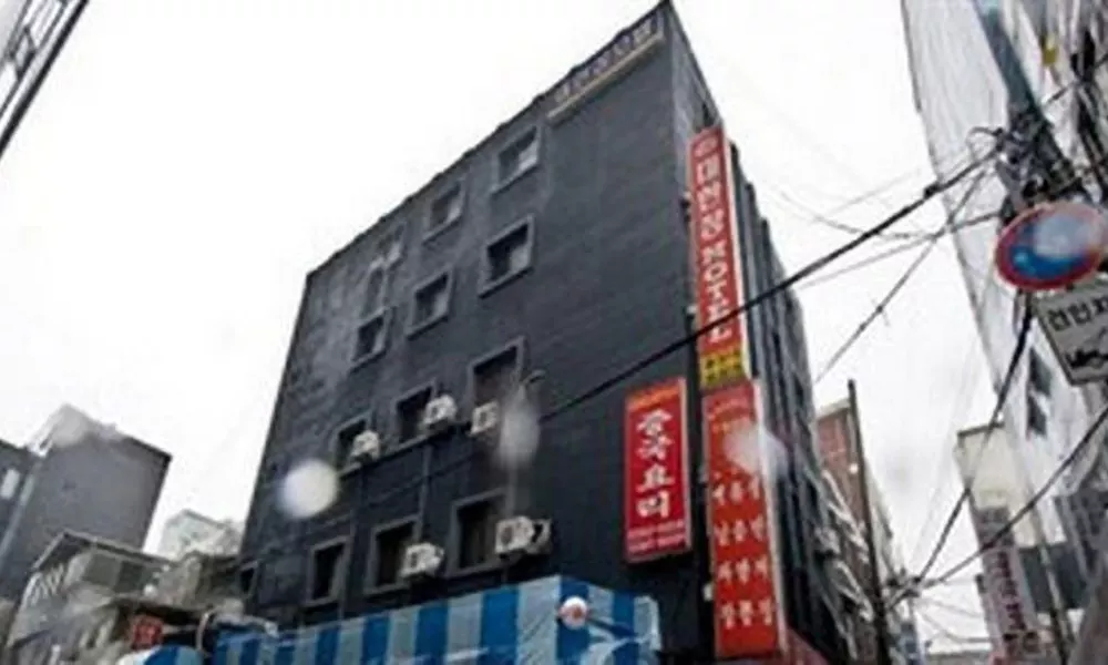 Myeongdong Daehanjang Motel