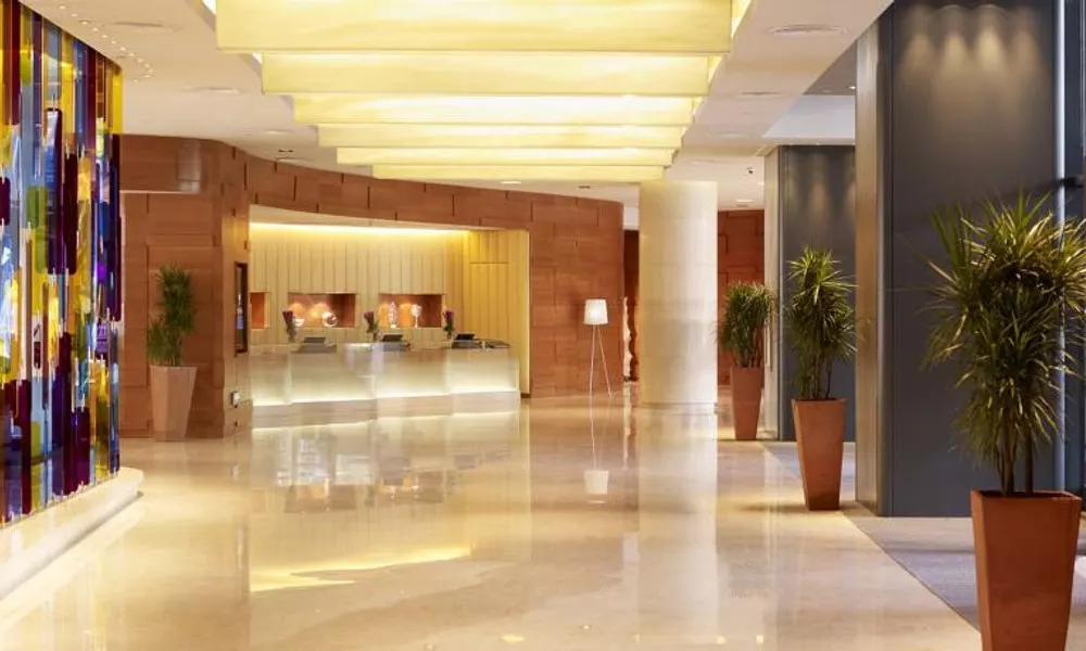Park Plaza West