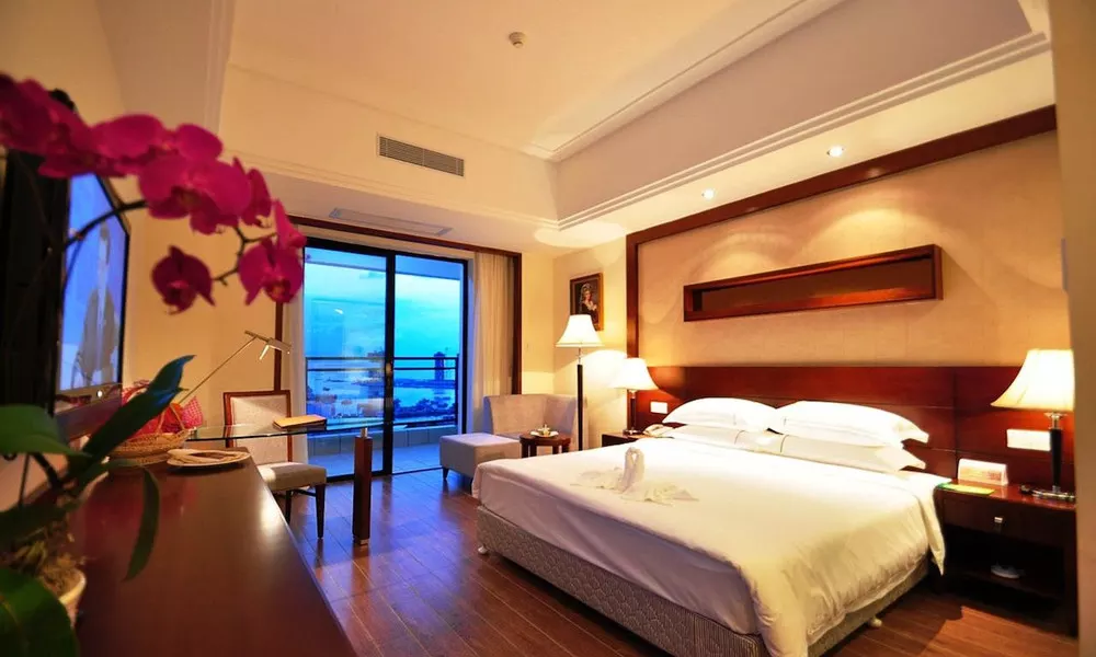 Sanya YHY Mountain Design Phoenix Airport Hotel, фото 4
