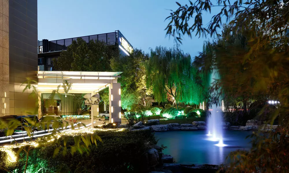 West International Trade Hotel, фото 4