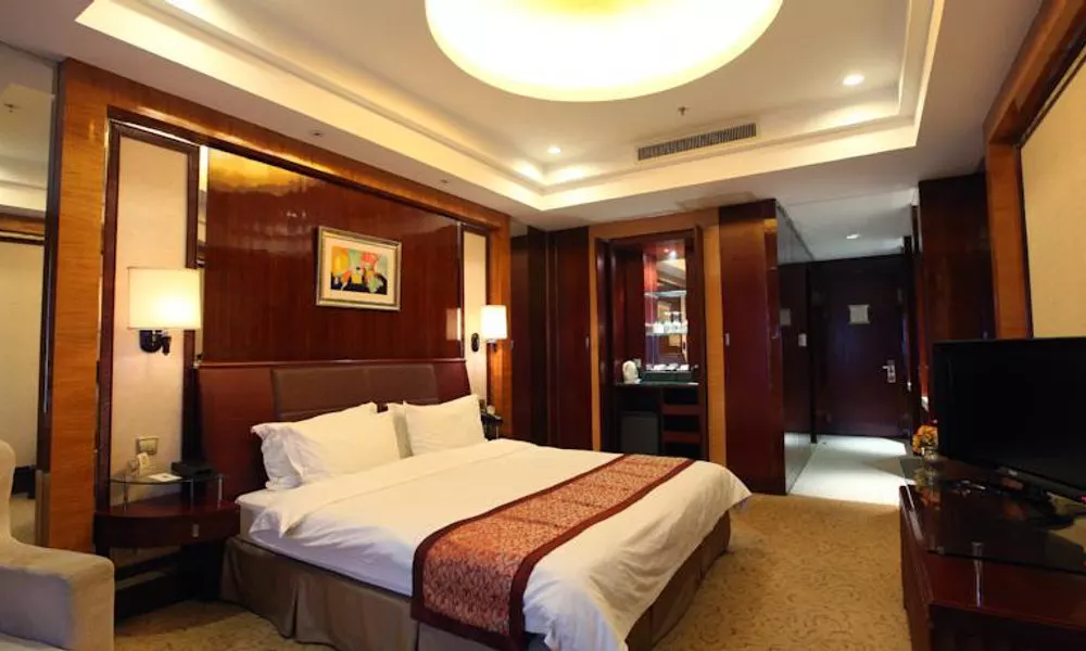 Ramada Plaza Peace, фото 2