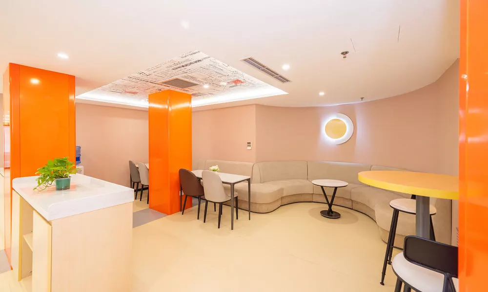 ibis Shanghai Xujiahui