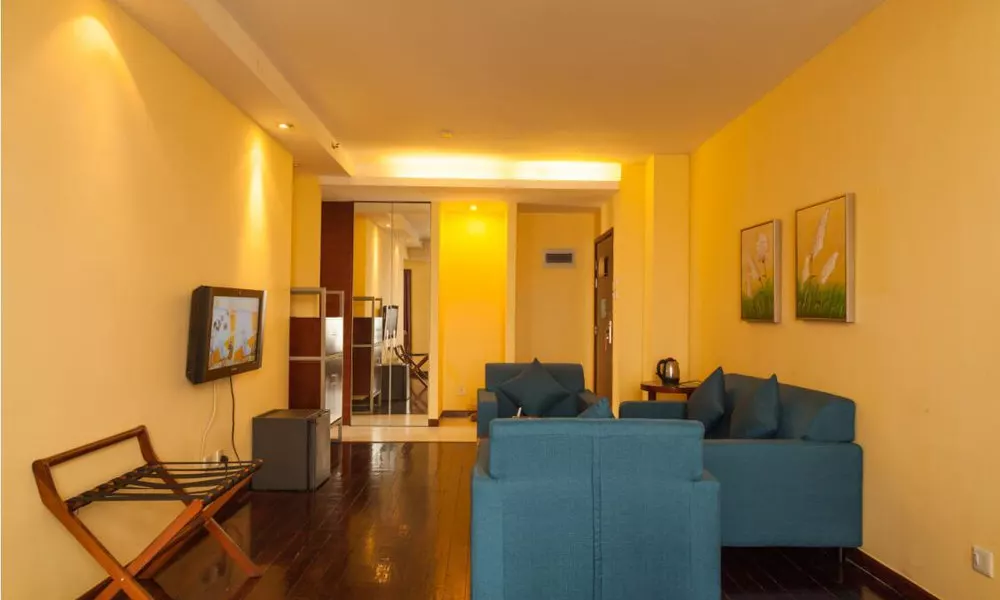 Chicago Suites International Hotel