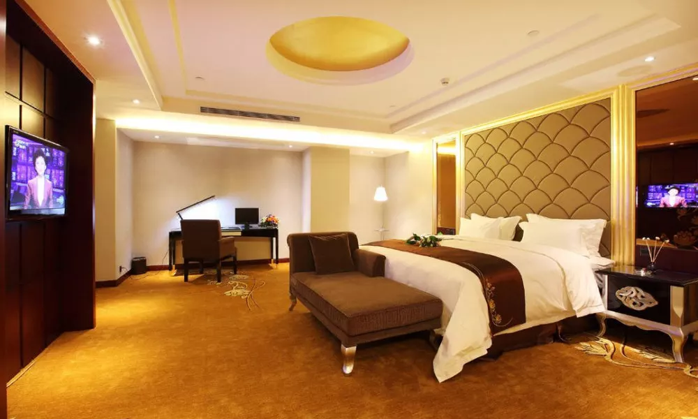 Royal International Hotel, фото 2