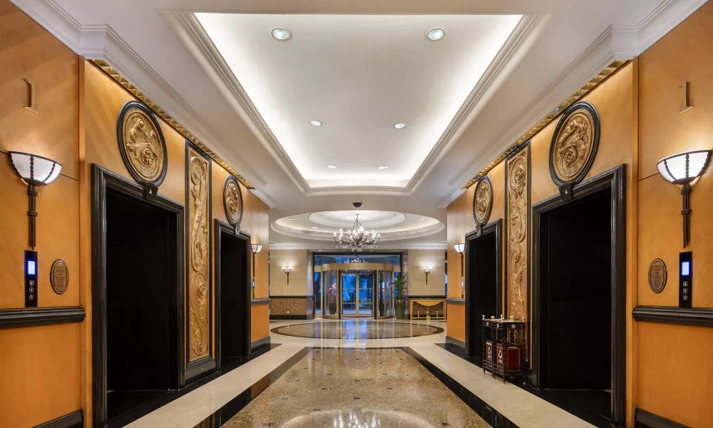 Crowne Plaza Hotel & Suites Landmark Shenzhen, an IHG Hotel - Nearby Luohu Border, Indoor heated swi, фото 5