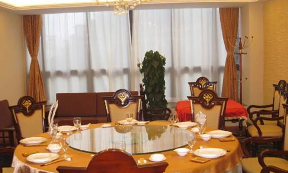 Chuanghui Business Hotel, фото 5