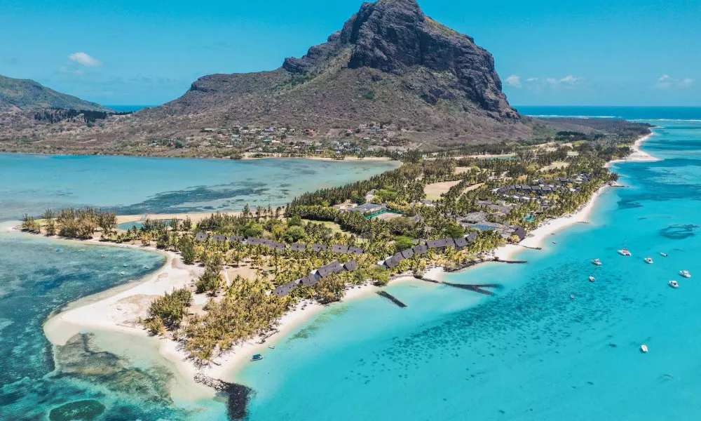 Paradis Beachcomber Golf Resort & Spa