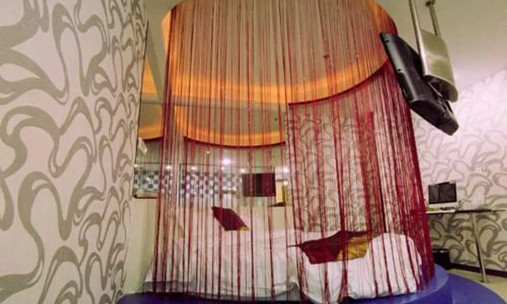 Summer Inn